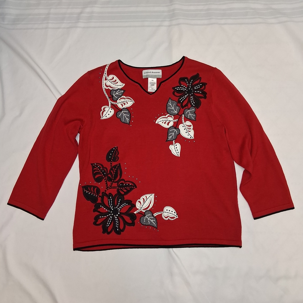 Alfred Dunner Women's Red Sweater with Black and White Details SZ PM 60%cotton. - Picture 3 of 16